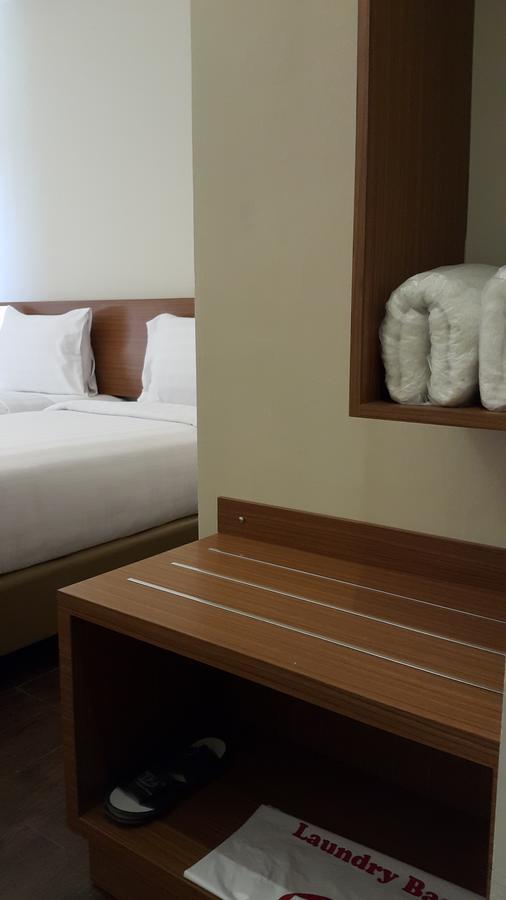 Biz Hotel City Center Ambon Exterior foto